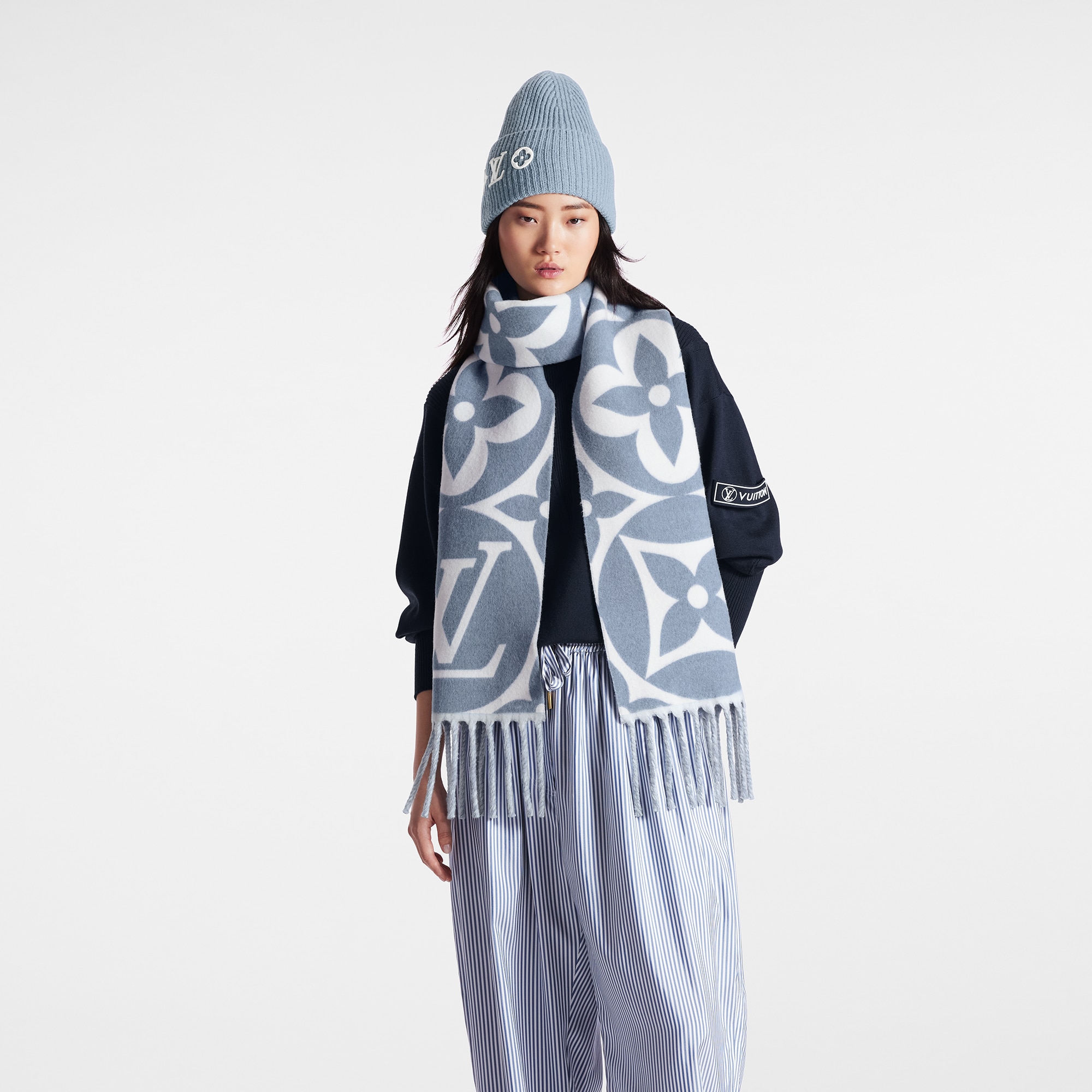 LV Medallion Scarf S00 - Women - Accessories | LOUIS VUITTON ®